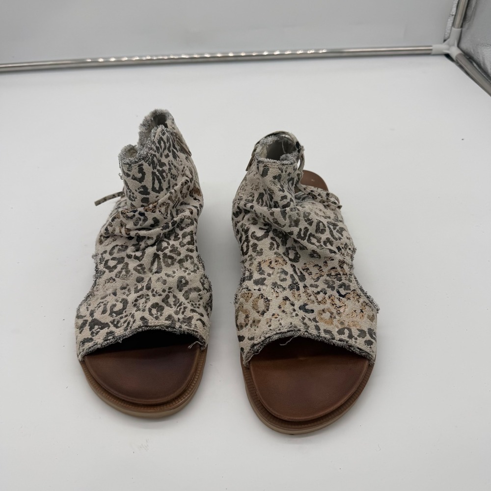 Very G Leopard Print Slouchy Frayed Ankle Wrap Sandals VGSA0192-955 Womens 9.5